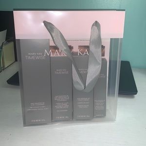 MaryKay TimeWise Miracle Set